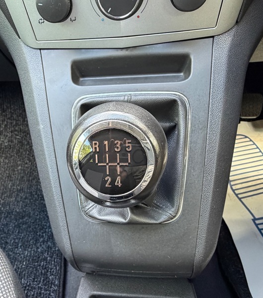 Vauxhall Zafira Exclusiv Blue #25