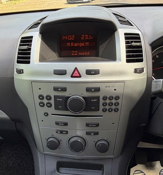 Vauxhall Zafira Exclusiv Blue #26