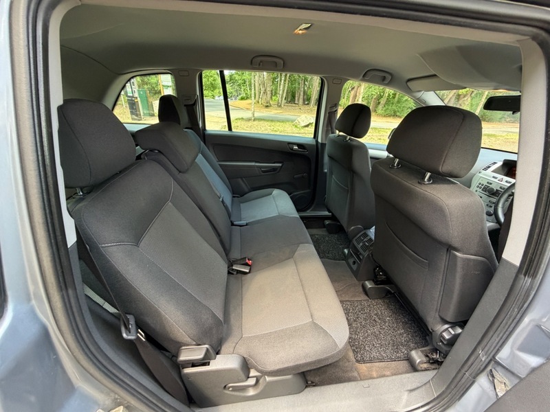 Vauxhall Zafira Energy Silver #4