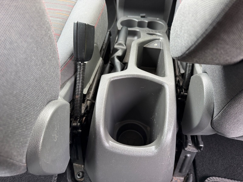 Ford C-Max 1.6 16V Style Mpv 164 Gkm, 99 Silver #33