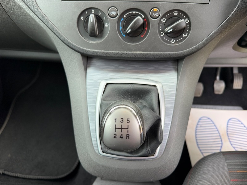 Ford C-Max 1.6 16V Style Mpv 164 Gkm, 99 Silver #24