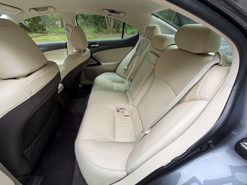 Lexus IS Saloon 2.5 250 V6 Advance Euro 5 201212 Black #30