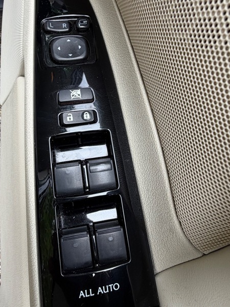 Lexus IS Saloon 2.5 250 V6 Advance Euro 5 201212 Black #19