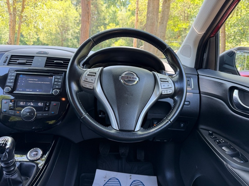 Nissan Pulsar Visia White #29