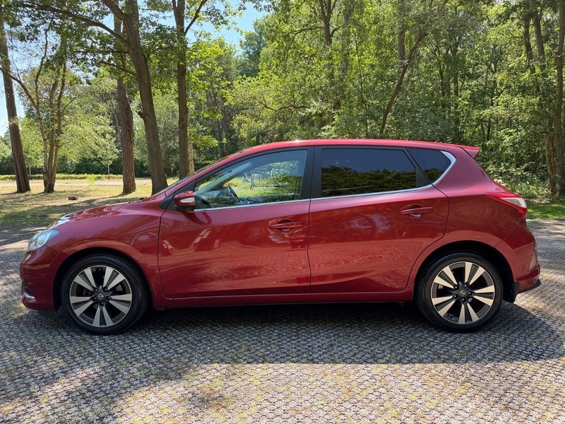 Nissan Pulsar Visia White #7