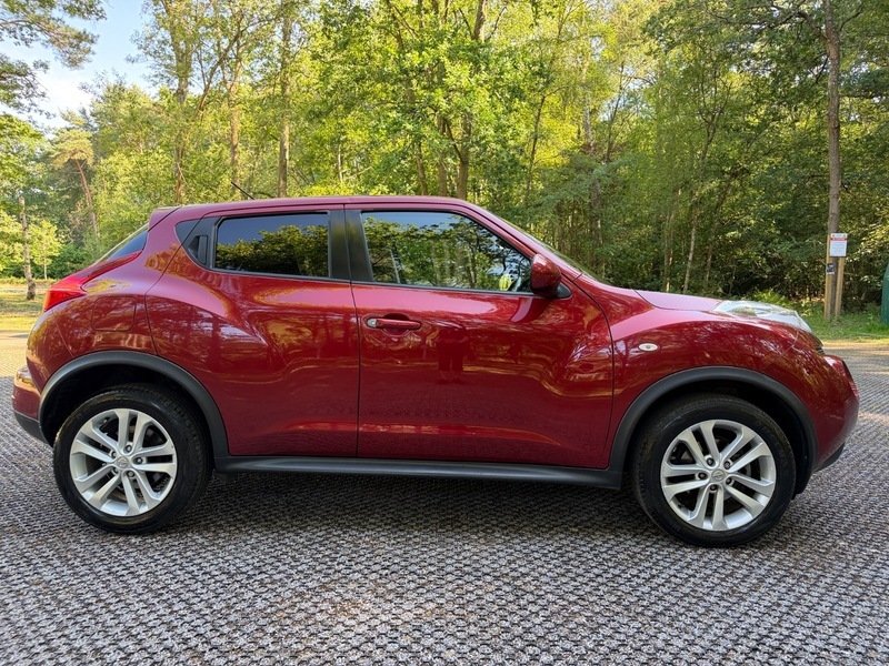 Nissan Juke Suv Red #5