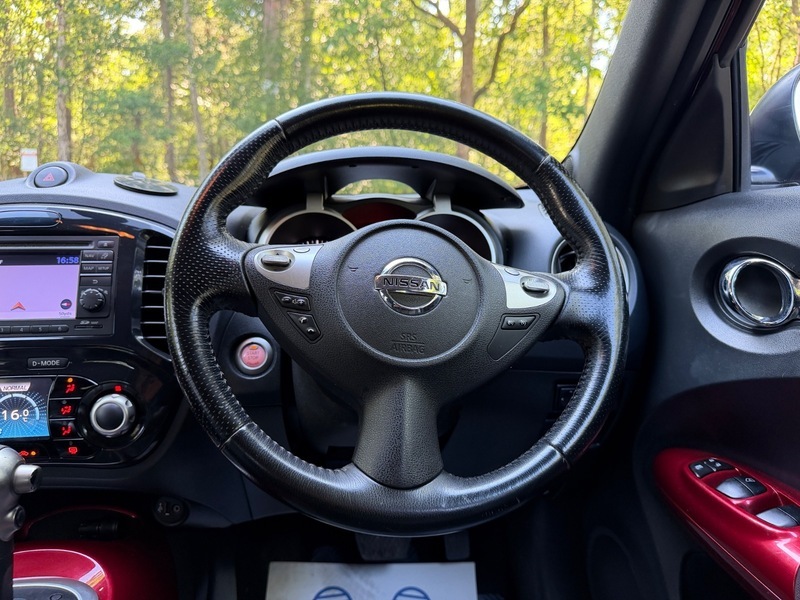 Nissan Juke Suv Red #28