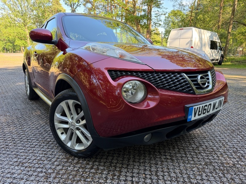 Nissan Juke Suv Red #1