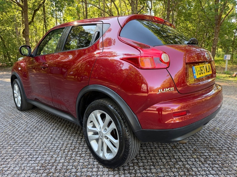 Nissan Juke Suv Red #4