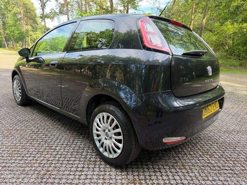 Fiat Punto Pop Black #5