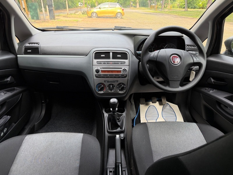 Fiat Punto Pop Black #3