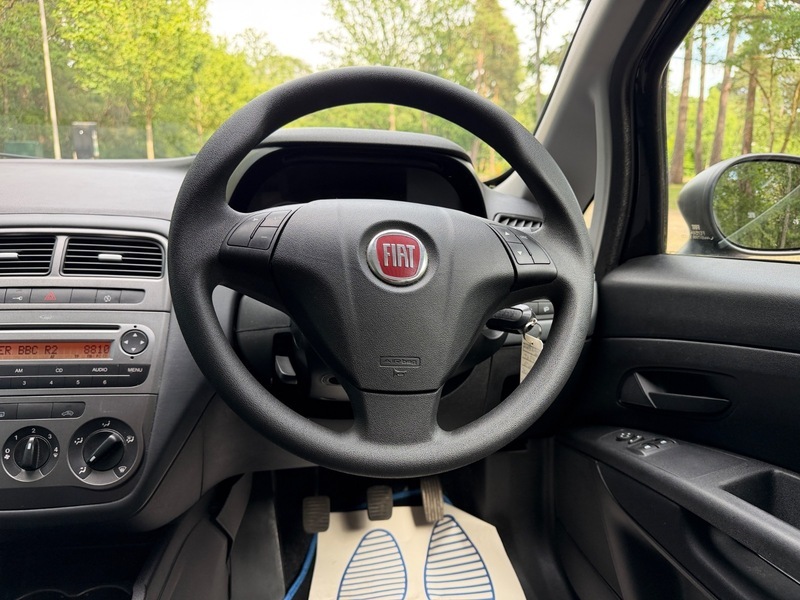 Fiat Punto Mylife White #26