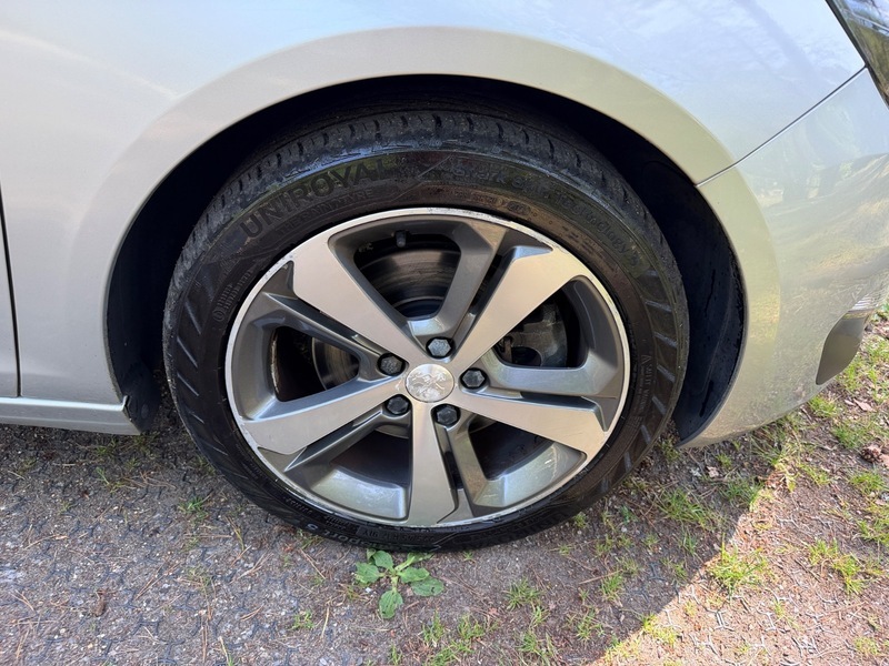 Peugeot 308 1.6 Blue Hdi Ss Grey #52
