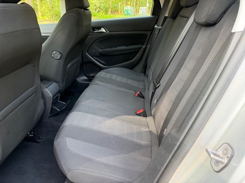 Peugeot 308 1.6 Blue Hdi Ss Grey #18