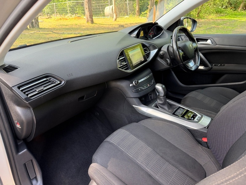 Peugeot 308 1.6 Blue Hdi Ss Grey #17