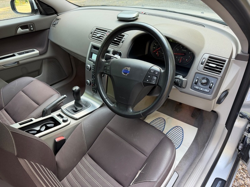 Volvo S40 2.4I Se Lux Geartronic Blue #17