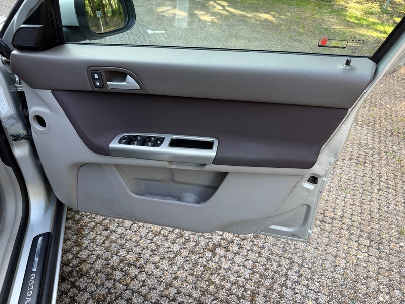 Volvo S40 2.4I Se Lux Geartronic Blue #43