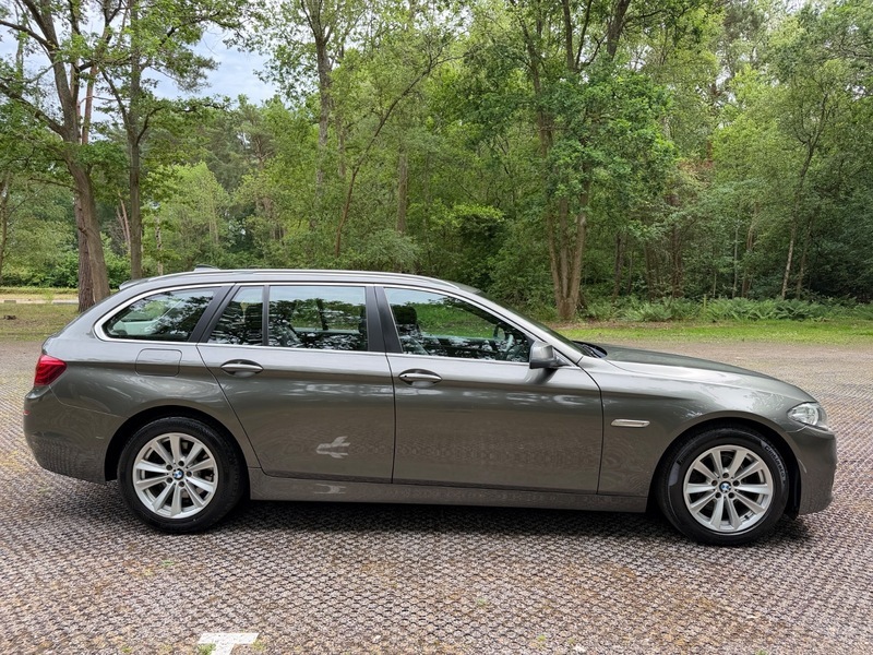 BMW 5 Series 520D Se Touring Grey #6