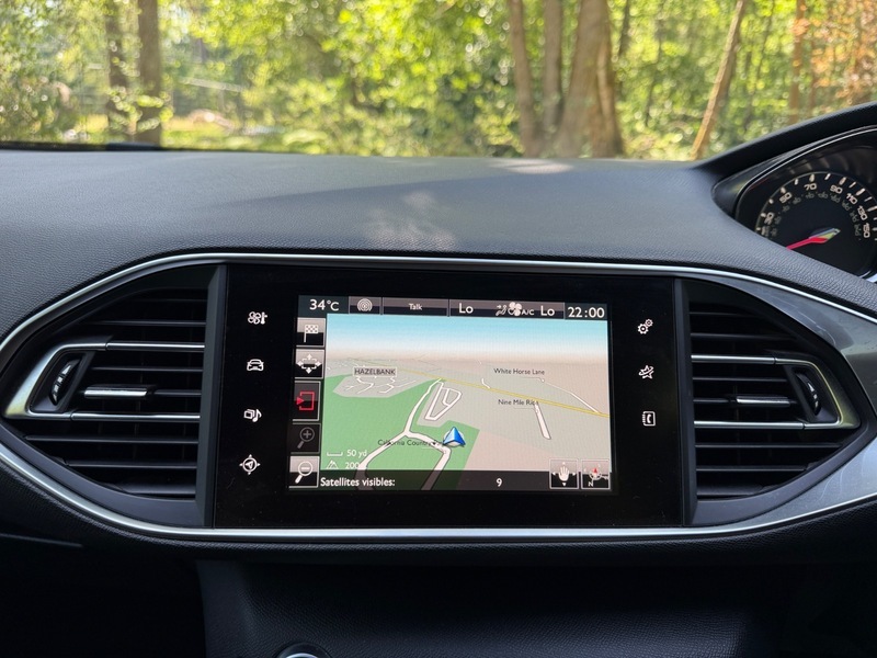 Peugeot 308 1.2 Puretech Allure Eat Silver #24