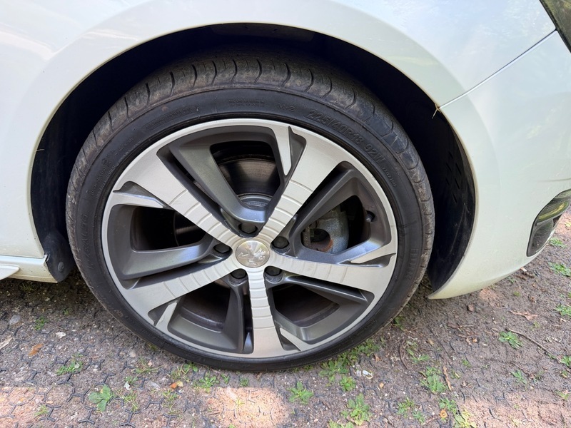 Peugeot 308 1.2 Puretech Allure Eat Silver #57