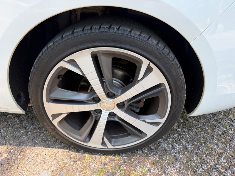 Peugeot 308 1.2 Puretech Allure Eat Silver #59
