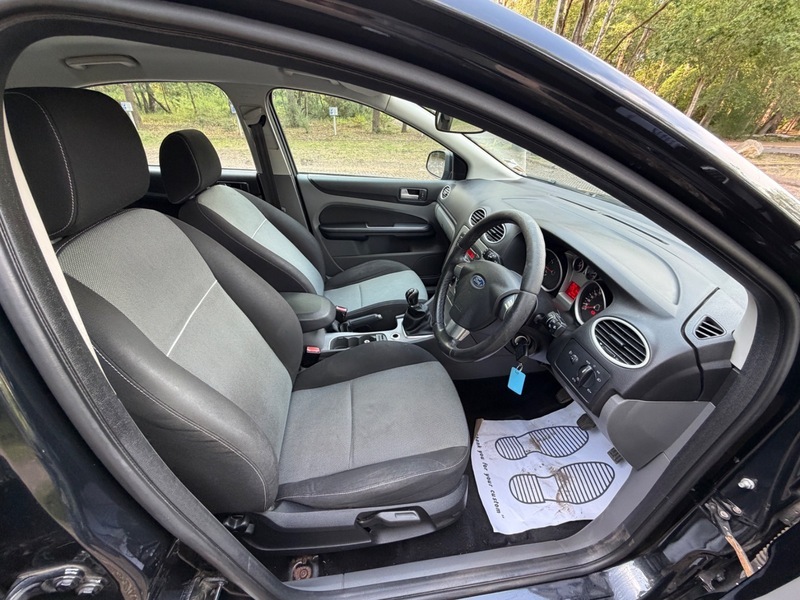 Ford Focus 1.6 Zetec Hatchback Euro 5 105 Blue #4
