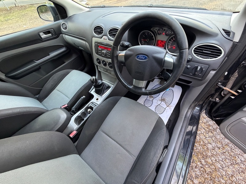 Ford Focus 1.6 Zetec Hatchback Euro 5 105 Blue #25