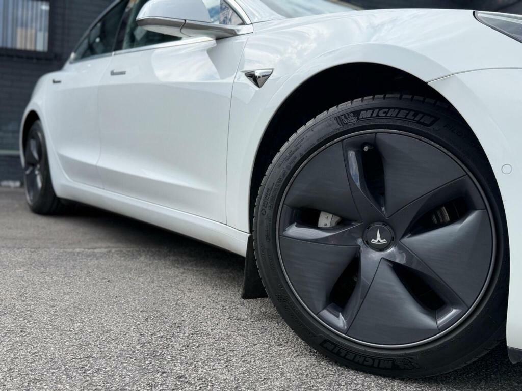 Tesla Model 3 Saloon Dual Motor Performance 4Wde Per White #66