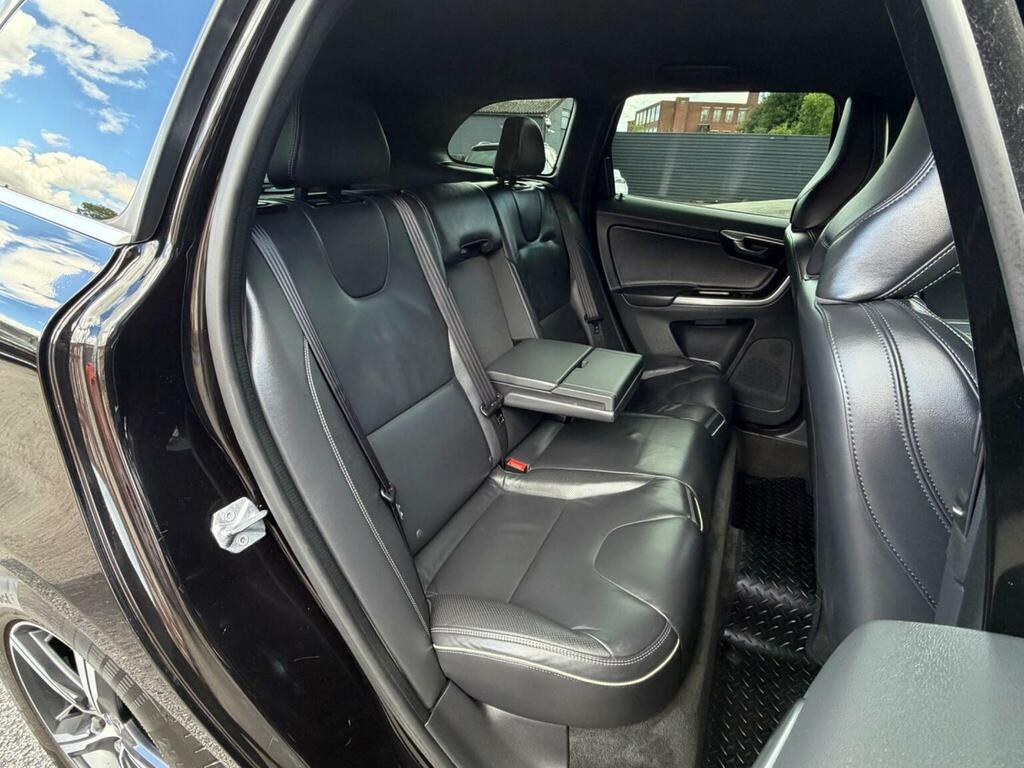 Volvo XC60 Silver #27