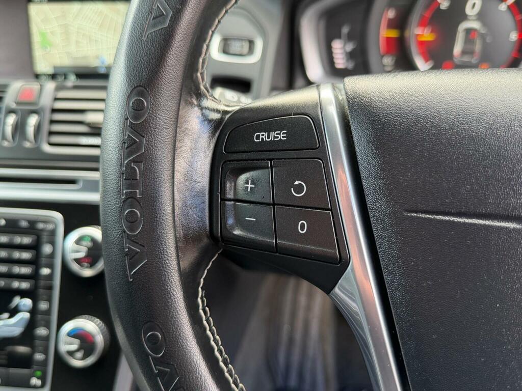 Volvo XC60 Silver #51