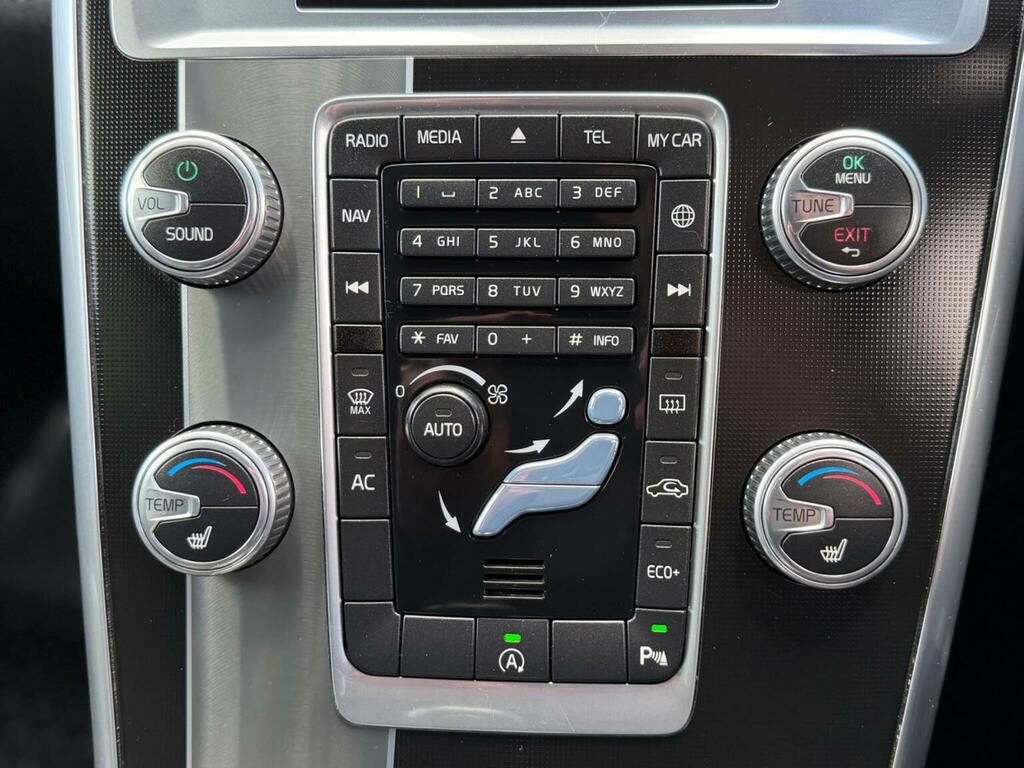 Volvo XC60 Silver #41