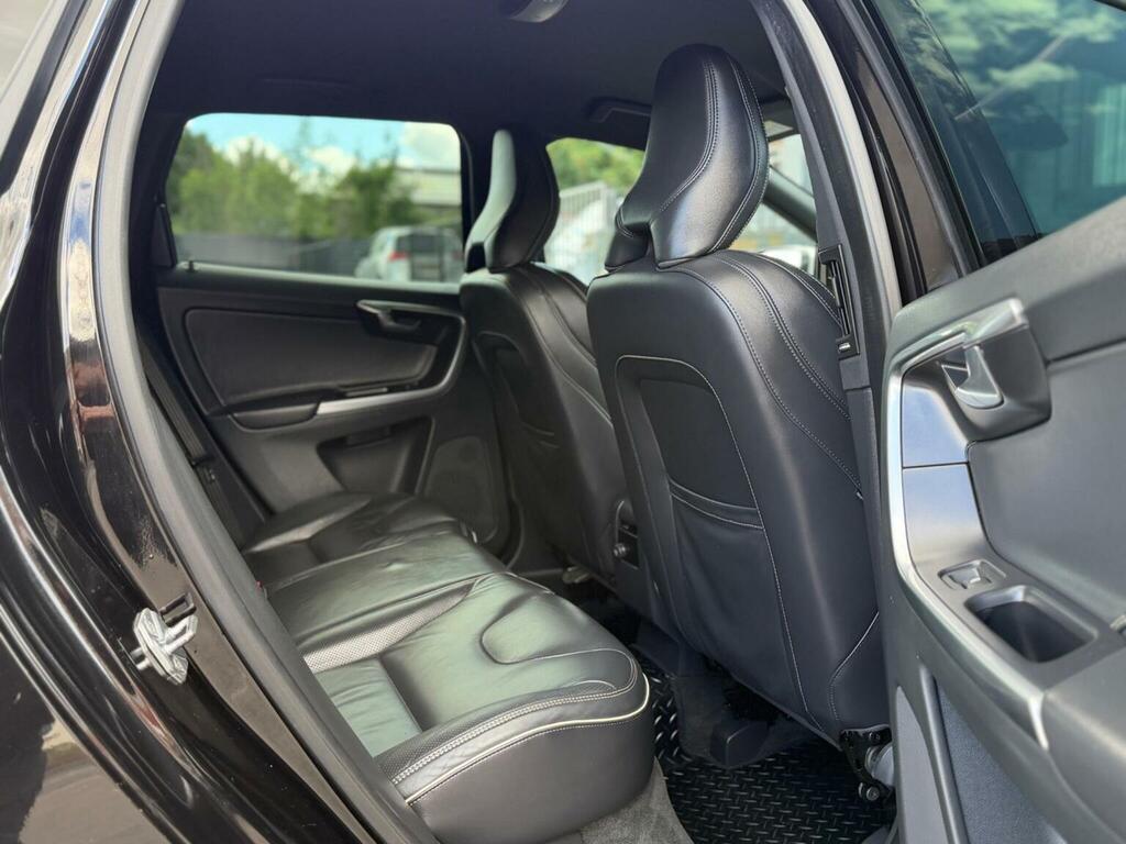 Volvo XC60 Silver #26