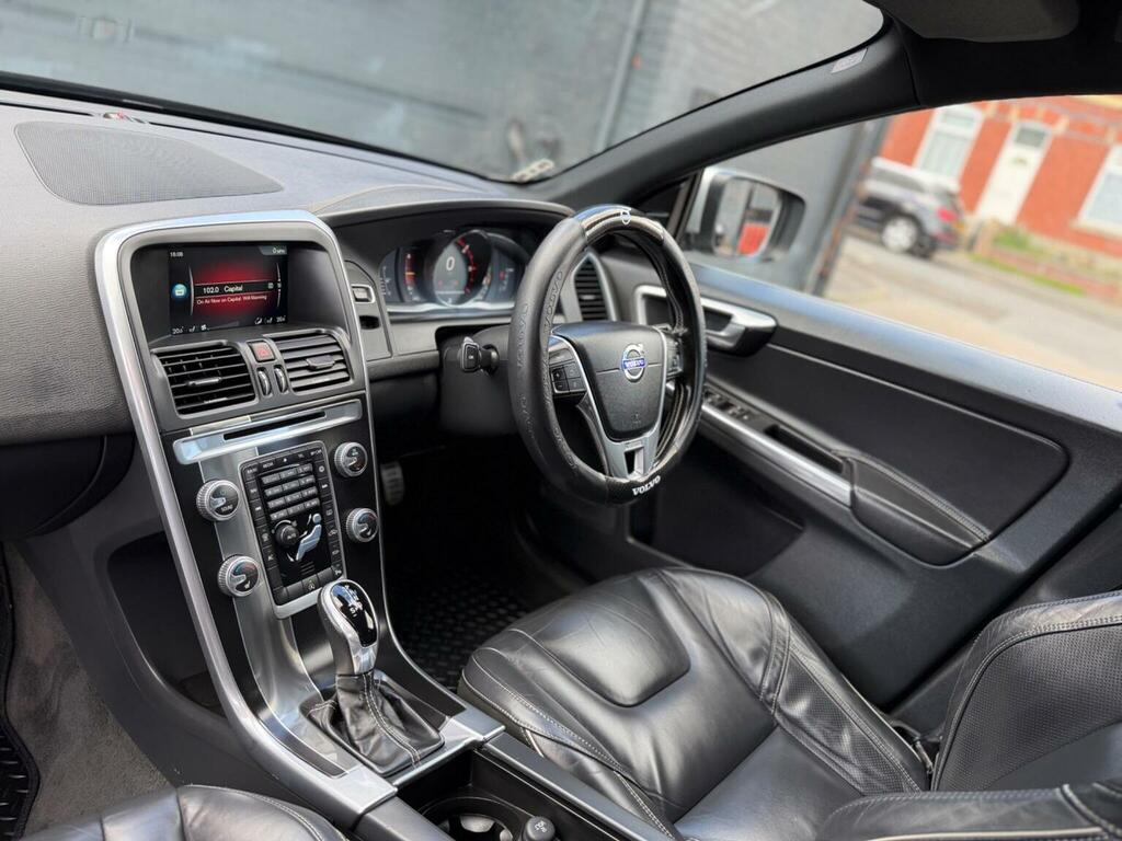 Volvo XC60 Silver #31