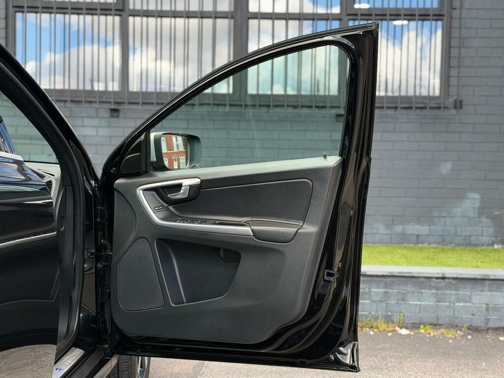 Volvo XC60 Silver #32