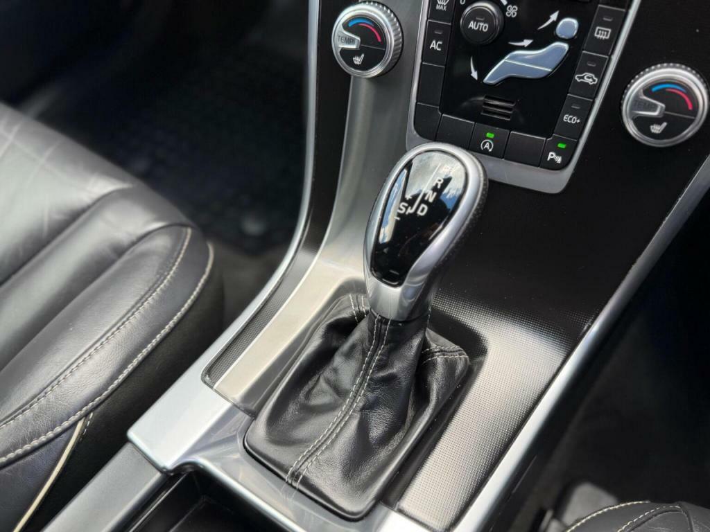 Volvo XC60 Silver #59