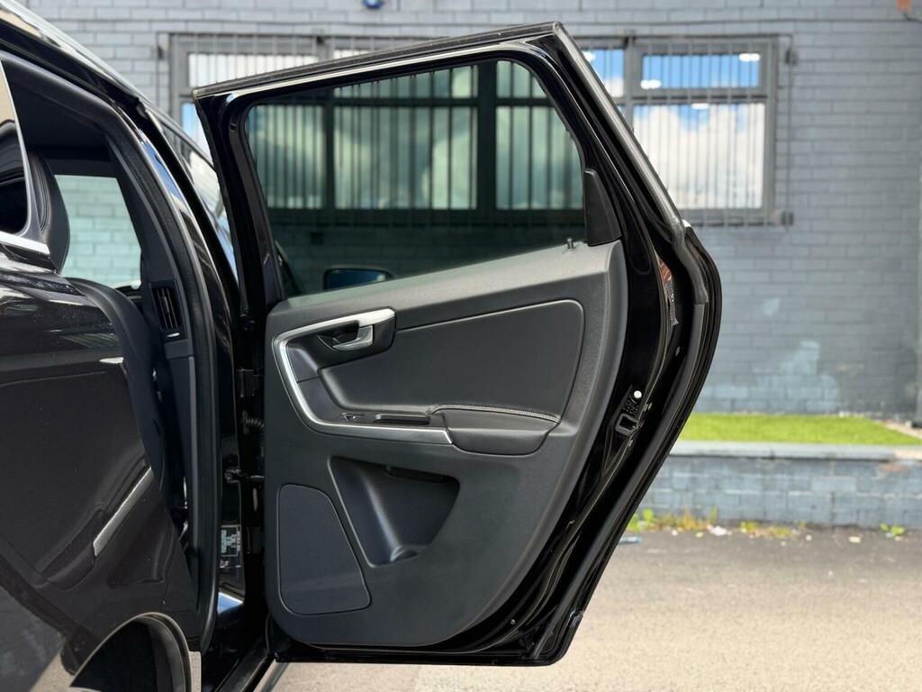 Volvo XC60 Silver #28