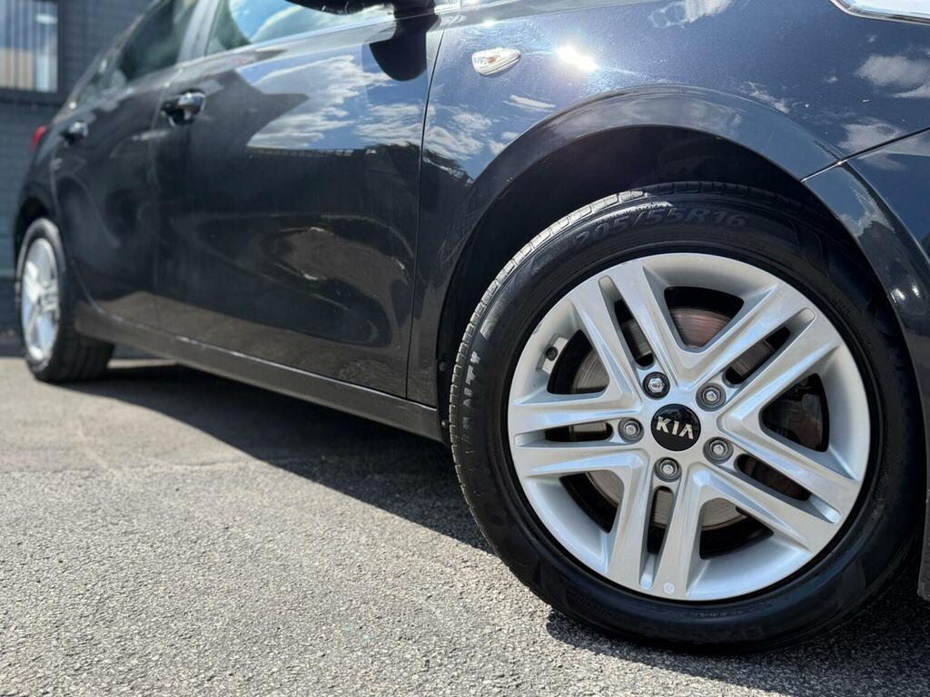 Kia Ceed 1.6 Crdi Mhev 2 Euro 6 Ss Black #5