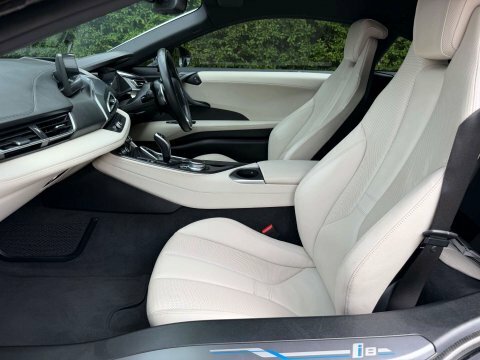 BMW i8 2dr Auto Orange #32