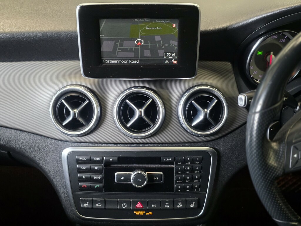 Mercedes-Benz GLA Class Suv White #32