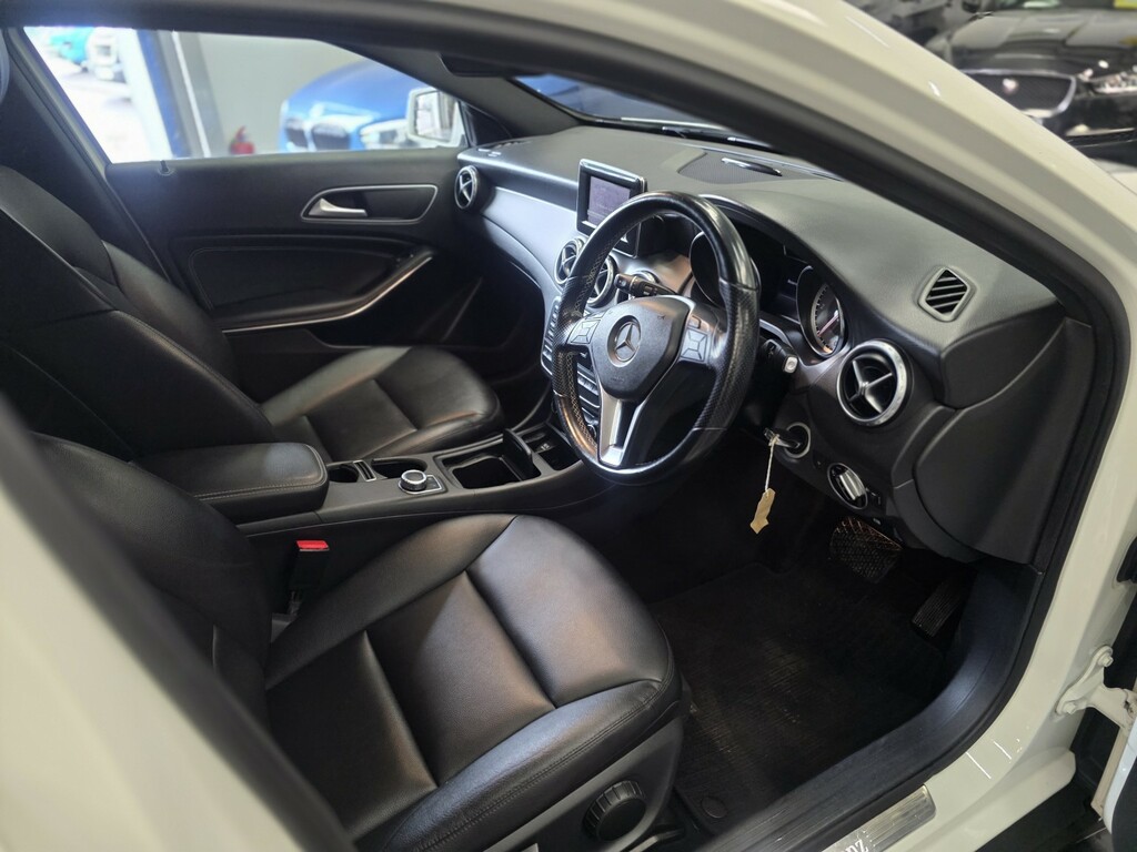 Mercedes-Benz GLA Class Suv White #35
