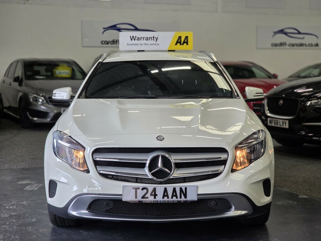 Mercedes-Benz GLA Class Suv White #24