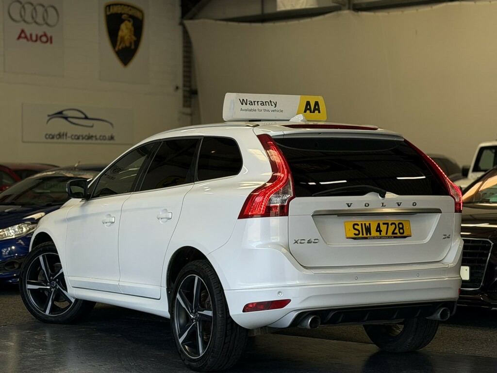 Volvo XC60 R-design White #29
