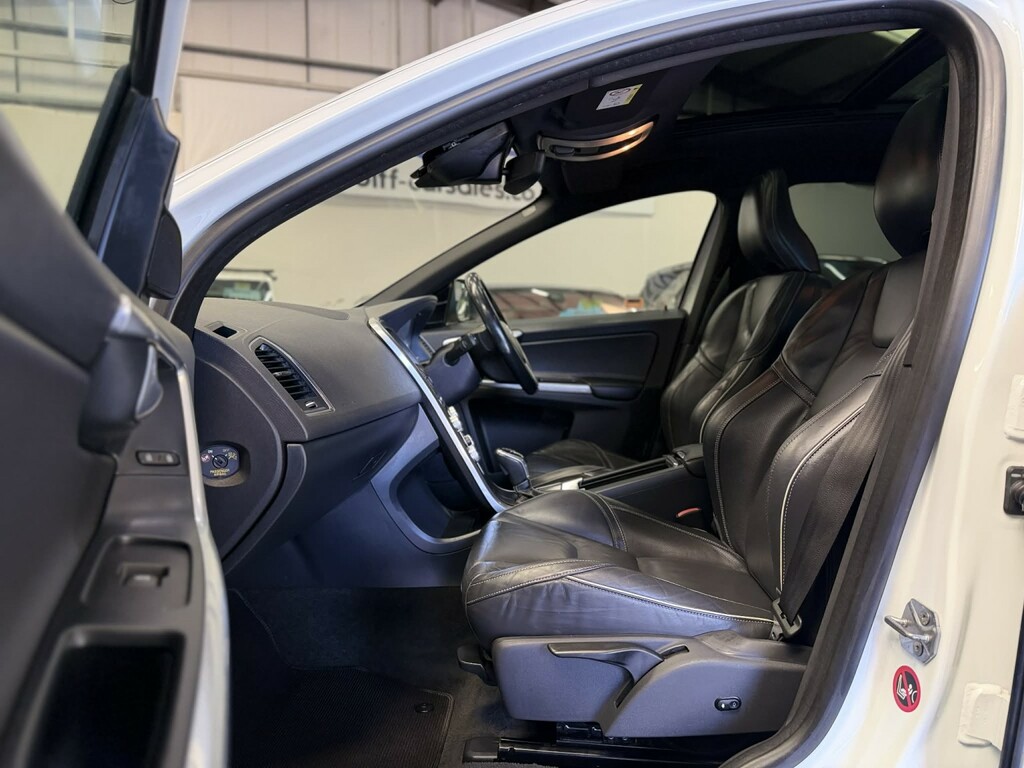 Volvo XC60 R-design White #8