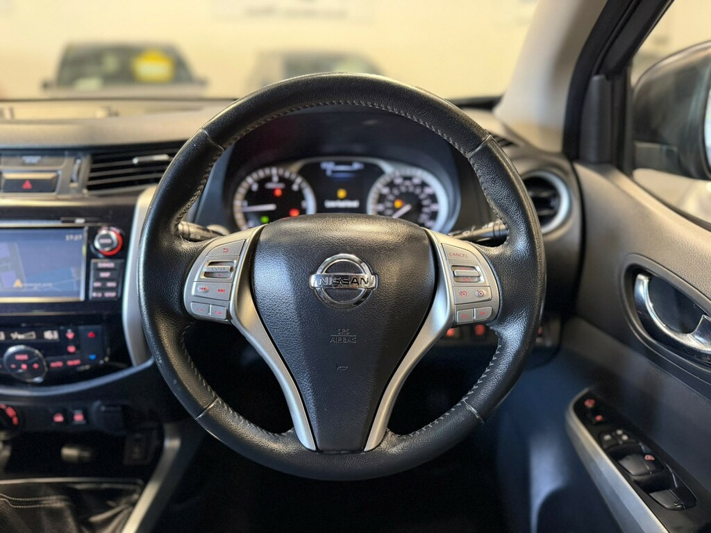 Nissan Navara Dci Tekna Shr Dcb Brown #11