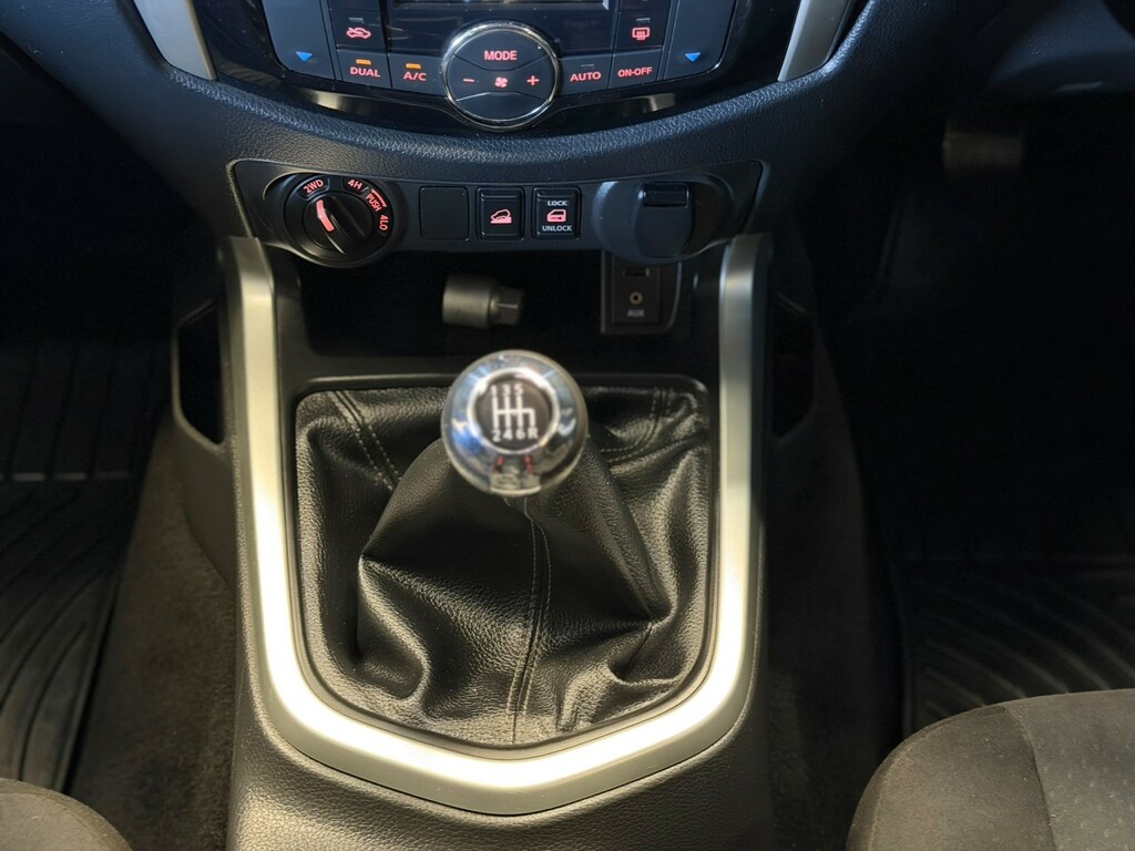 Nissan Navara Dci Tekna Shr Dcb Brown #15