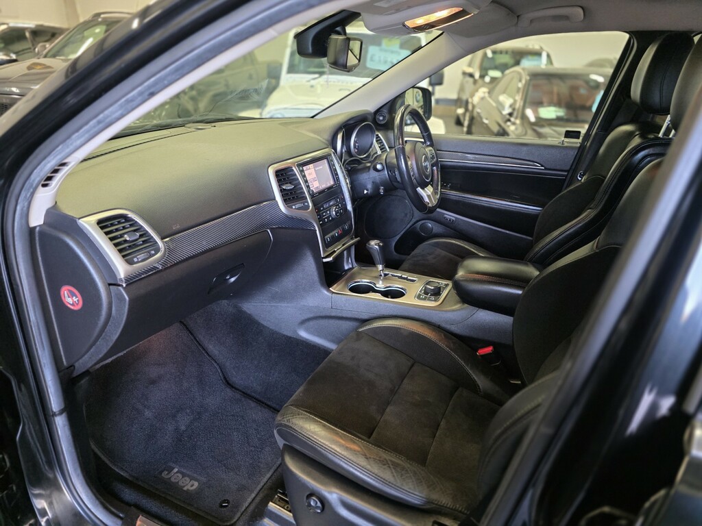Jeep Grand Cherokee Summit Red #7
