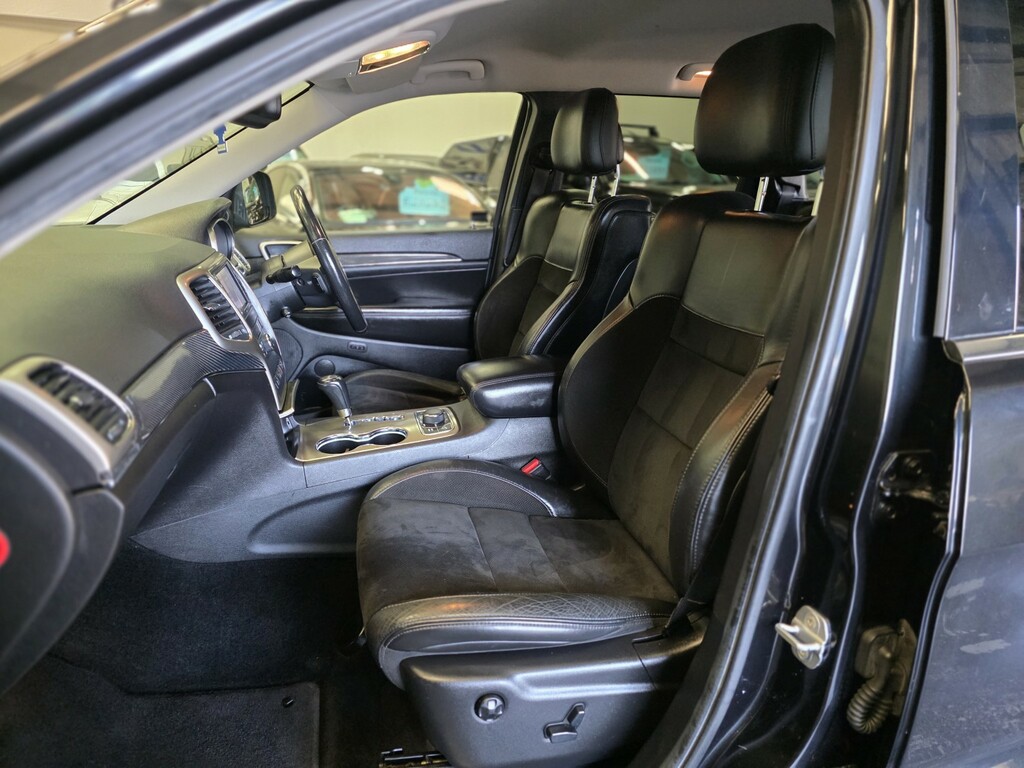 Jeep Grand Cherokee Summit Red #8