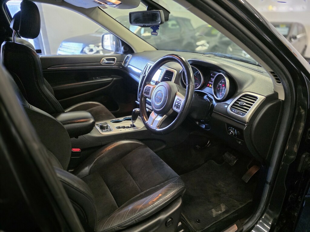 Jeep Grand Cherokee Summit Red #14
