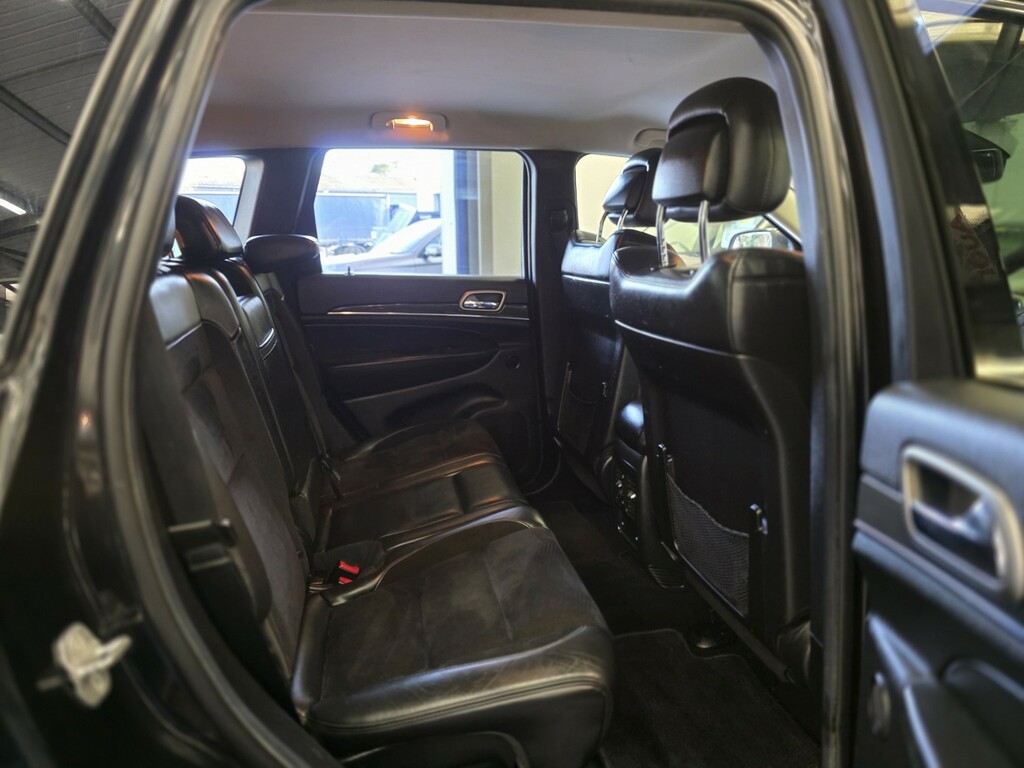 Jeep Grand Cherokee Summit Red #15
