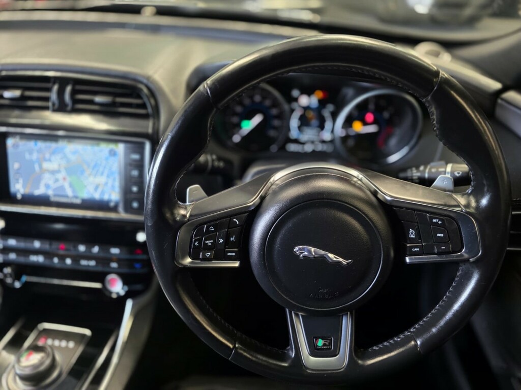 Jaguar XE 2.0D R-sport Euro 6 Ss Blue #9